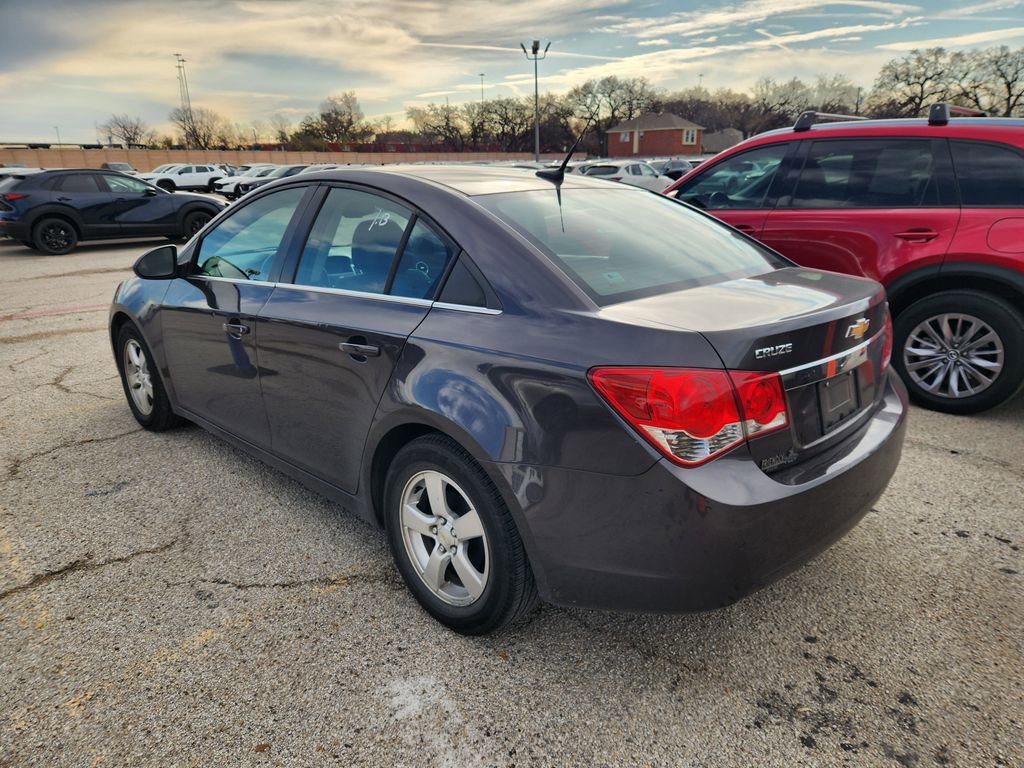 Used 2011 Chevrolet Cruze LT image 4