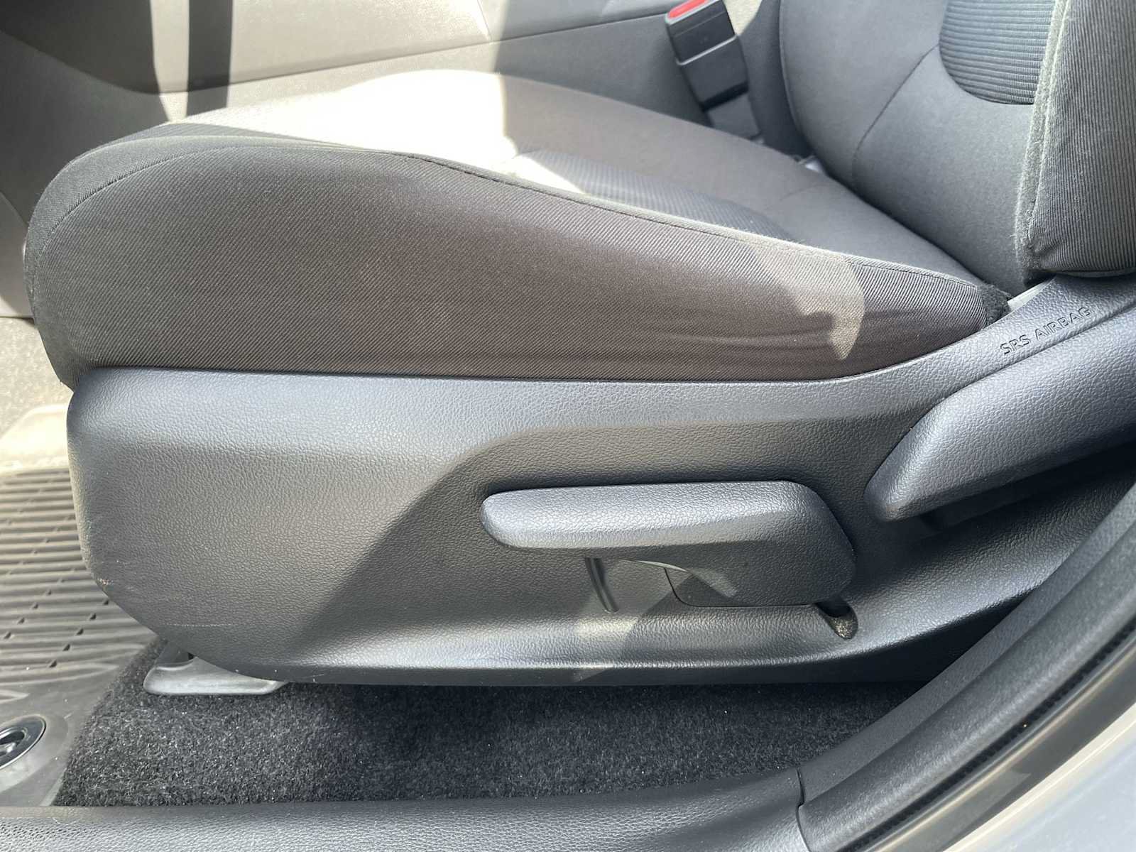Used 2022 Toyota RAV4 LE FWD image 14