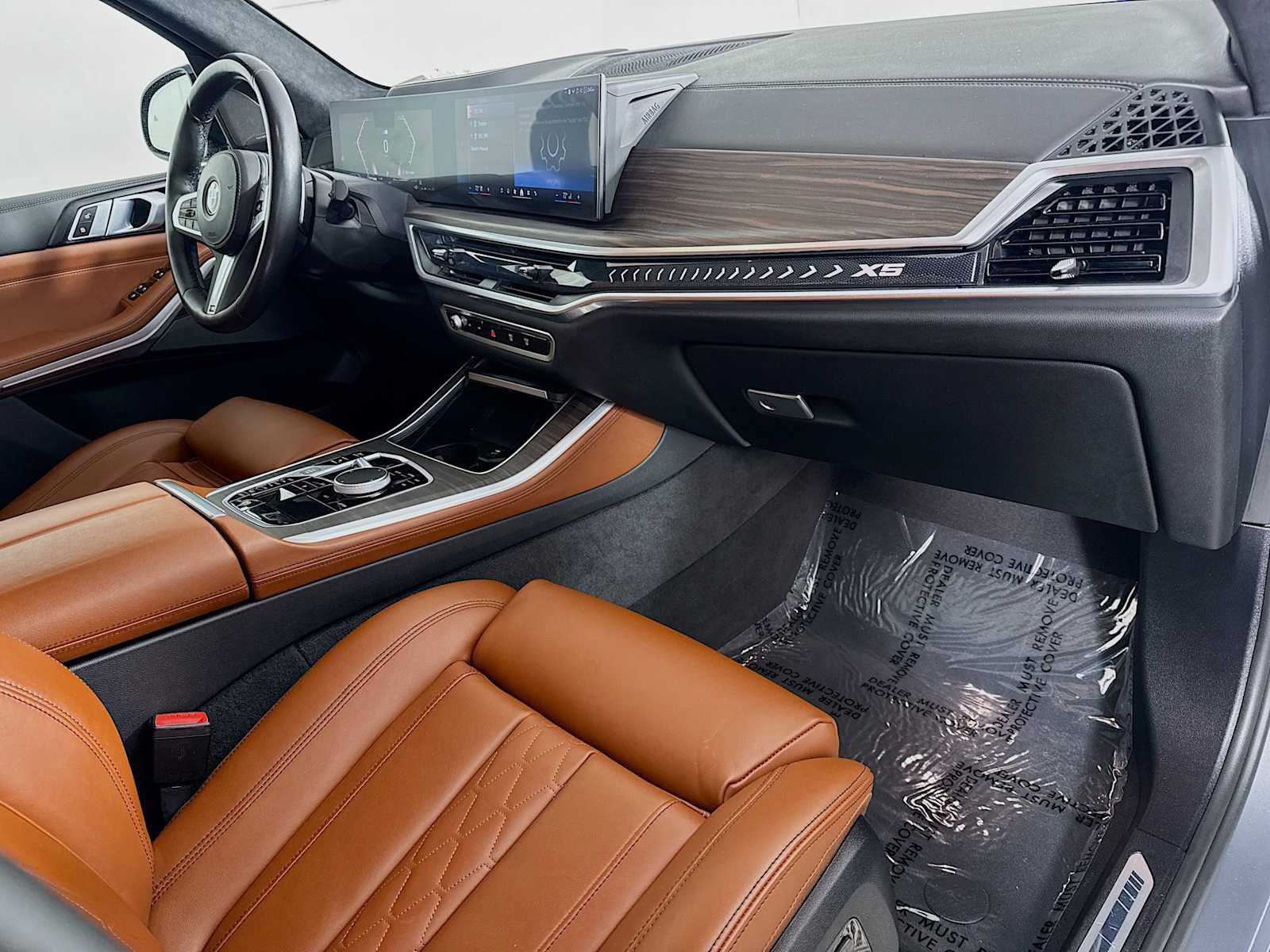 Used 2024 BMW X5 xDrive40i w/ M Sport Package image 29