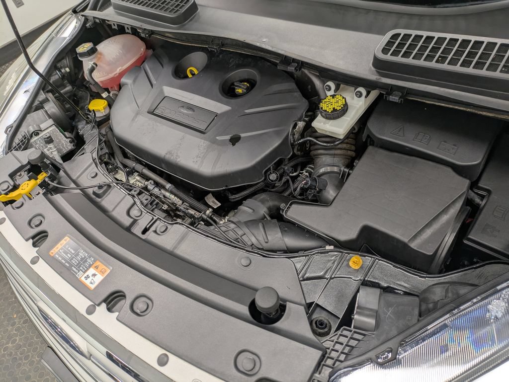 Used 2018 Ford Escape Titanium w/ Ford Safe & Smart Package AWD/4WD image 31