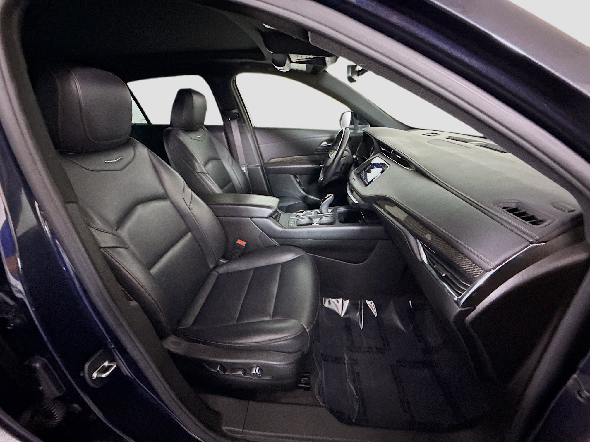 Used 2023 Cadillac XT4 Sport FWD image 29