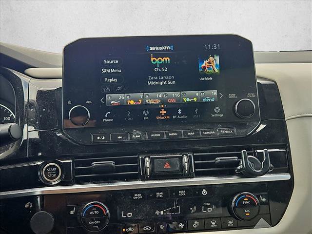 Used 2022 Nissan Pathfinder SL image 11