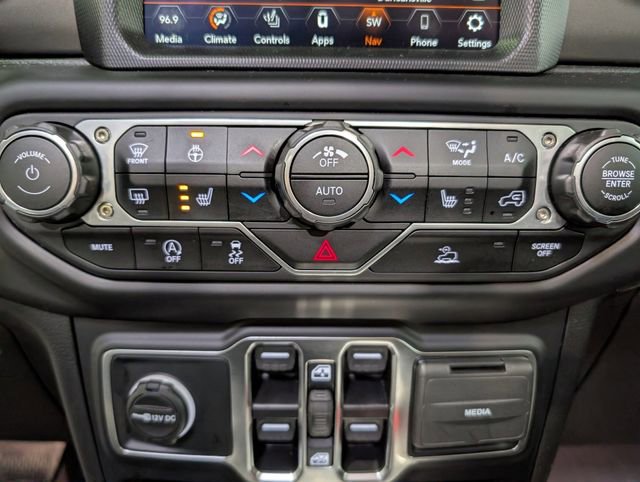 Used 2023 Jeep Wrangler Unlimited Sport w/ Sun And Sound Package AWD/4WD image 21
