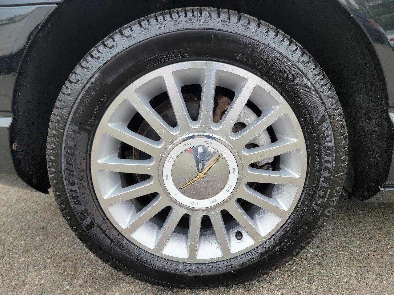 Used 2004 Ford Thunderbird RWD image 22