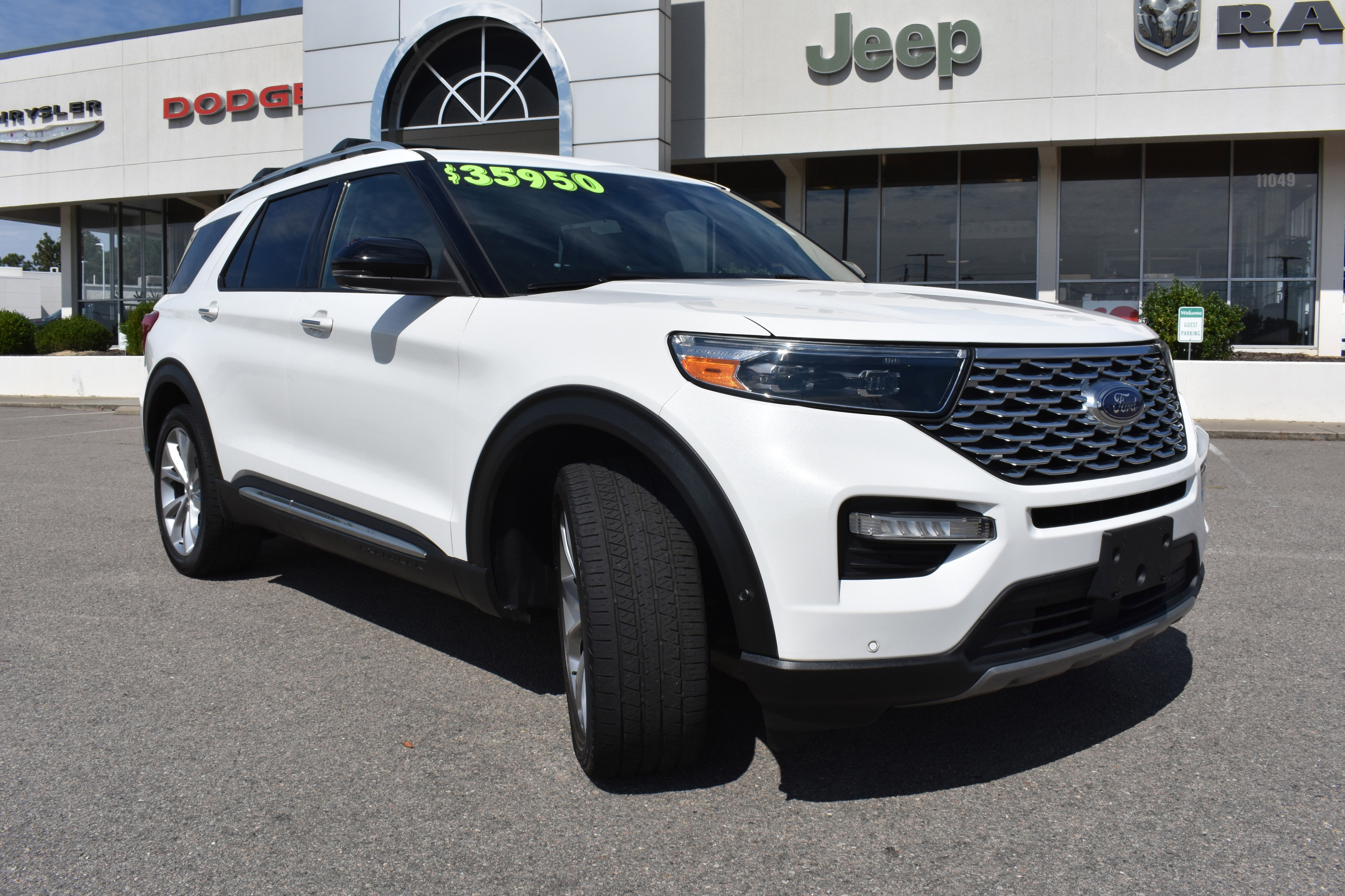 Used 2021 Ford Explorer Platinum w/ Equipment Group 601A image 3