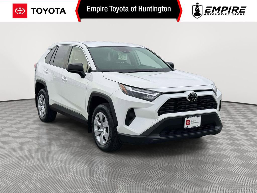 Used 2023 Toyota RAV4 LE image 1