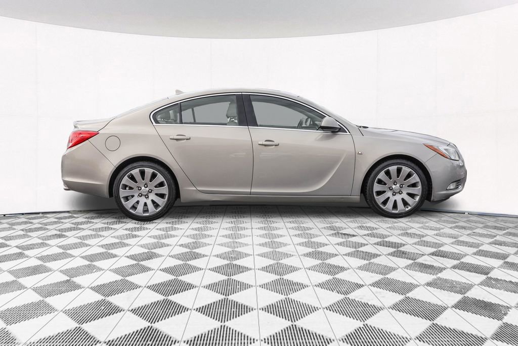 Used 2011 Buick Regal CXL Turbo w/ TO7 Preferred Equipment Group image 12