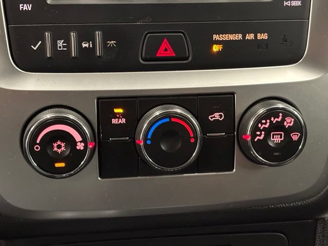 Used 2016 GMC Acadia SLE FWD image 28