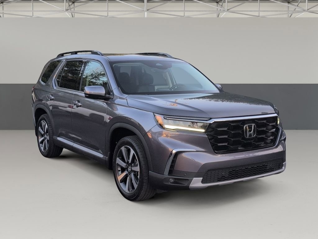 Used 2025 Honda Pilot Touring