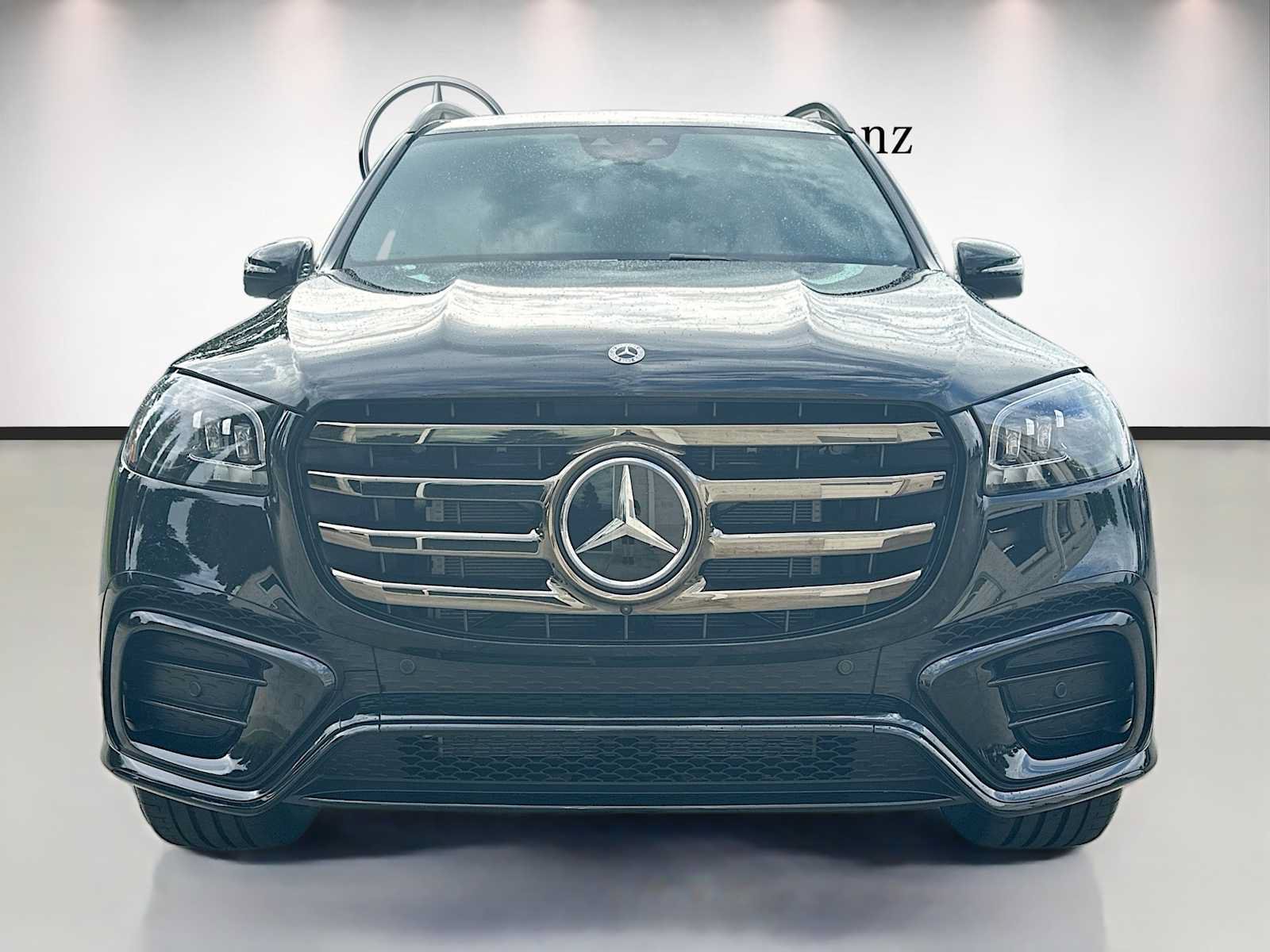 New 2026 Mercedes-Benz GLS 450 4MATIC image 2