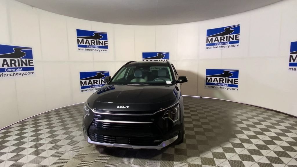 Used 2024 Kia Niro EX Touring FWD image 5