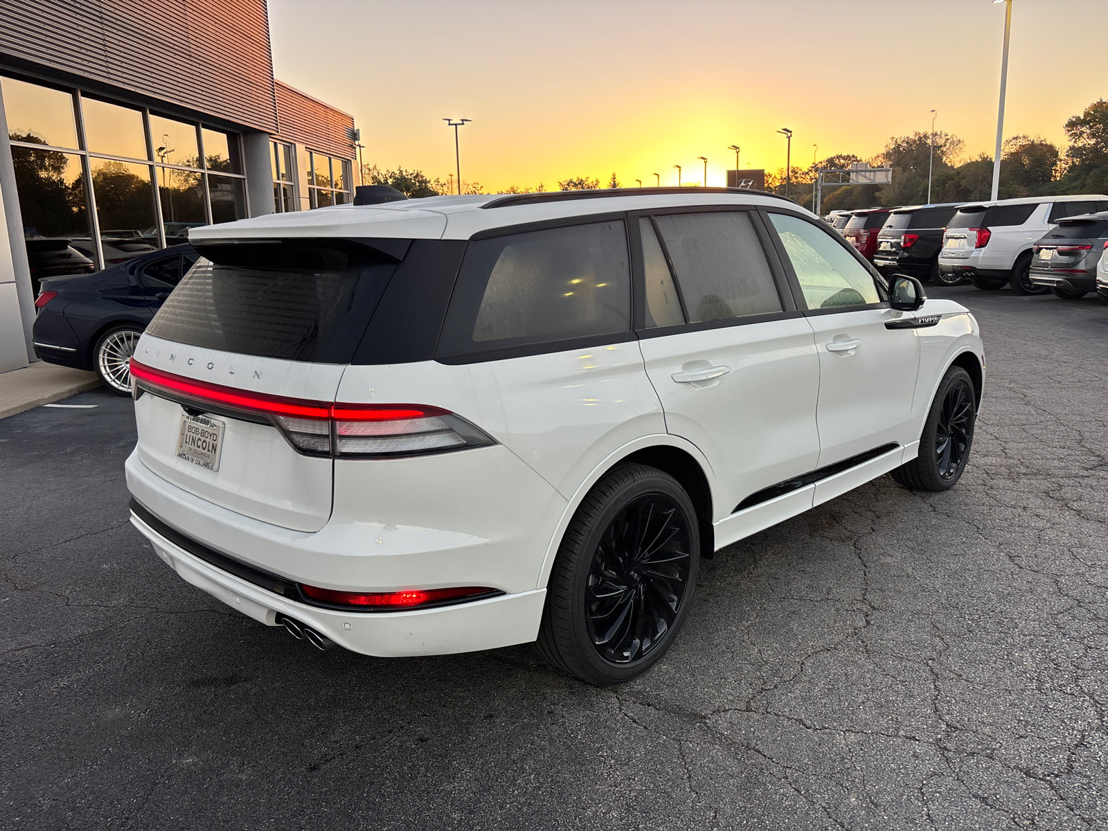 New 2027 Lincoln Aviator Reserve AWD/4WD image 7