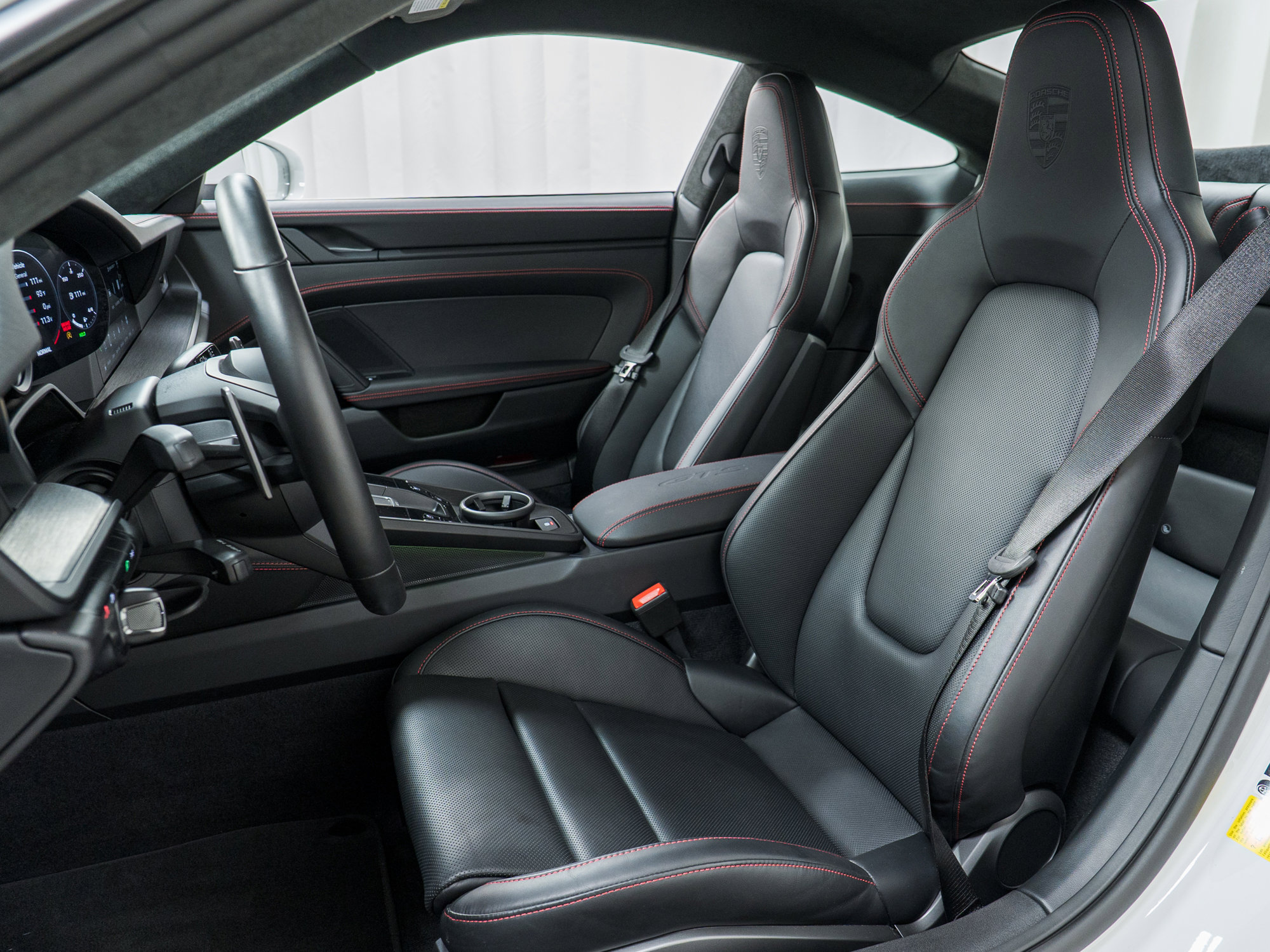 Certified 2024 Porsche 911 Carrera GTS image 20