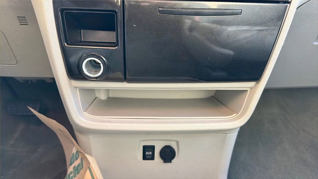 Used 2014 Toyota Sienna L image 31