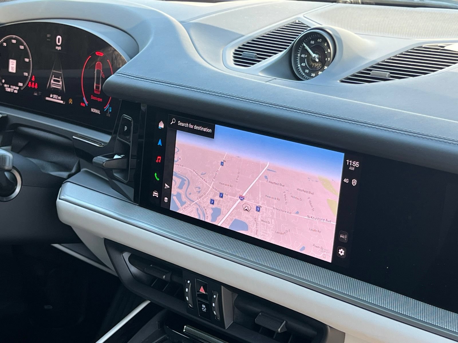 Certified 2024 Porsche Cayenne S AWD/4WD image 37