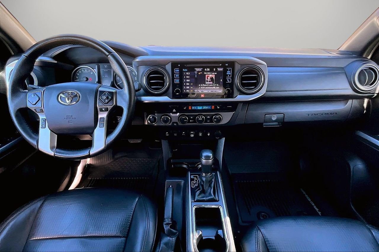 Used 2019 Toyota Tacoma Limited image 15