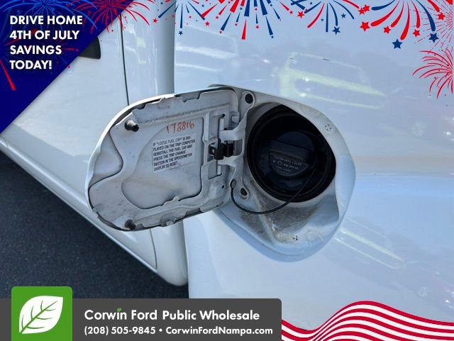 Used 2016 Nissan Frontier SV w/ SV Value Truck Package RWD image 9