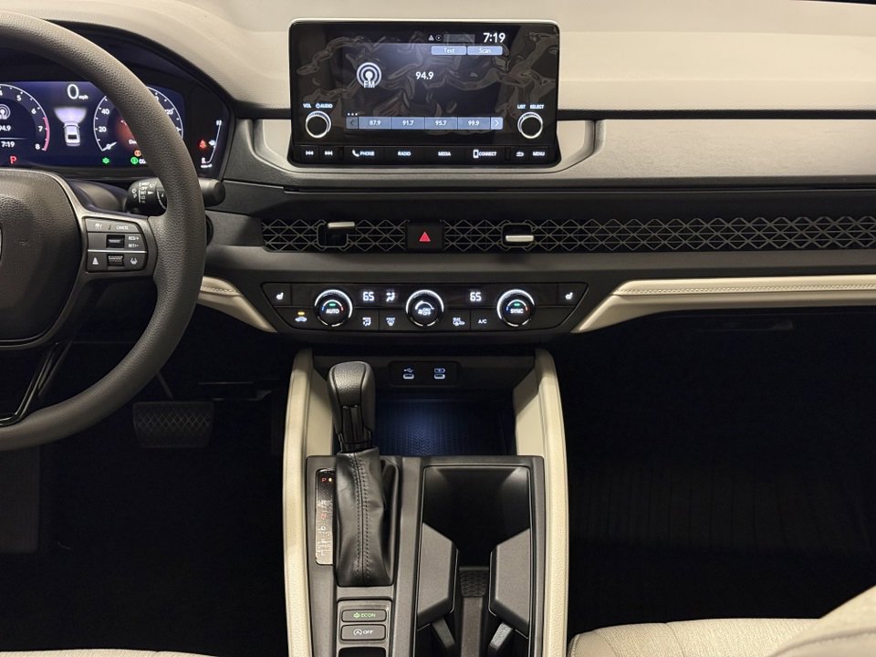 New 2025 Honda Accord SE image 10