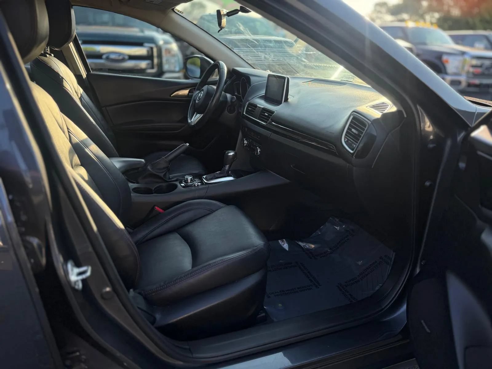 Used 2014 MAZDA MAZDA3 i Grand Touring FWD image 12