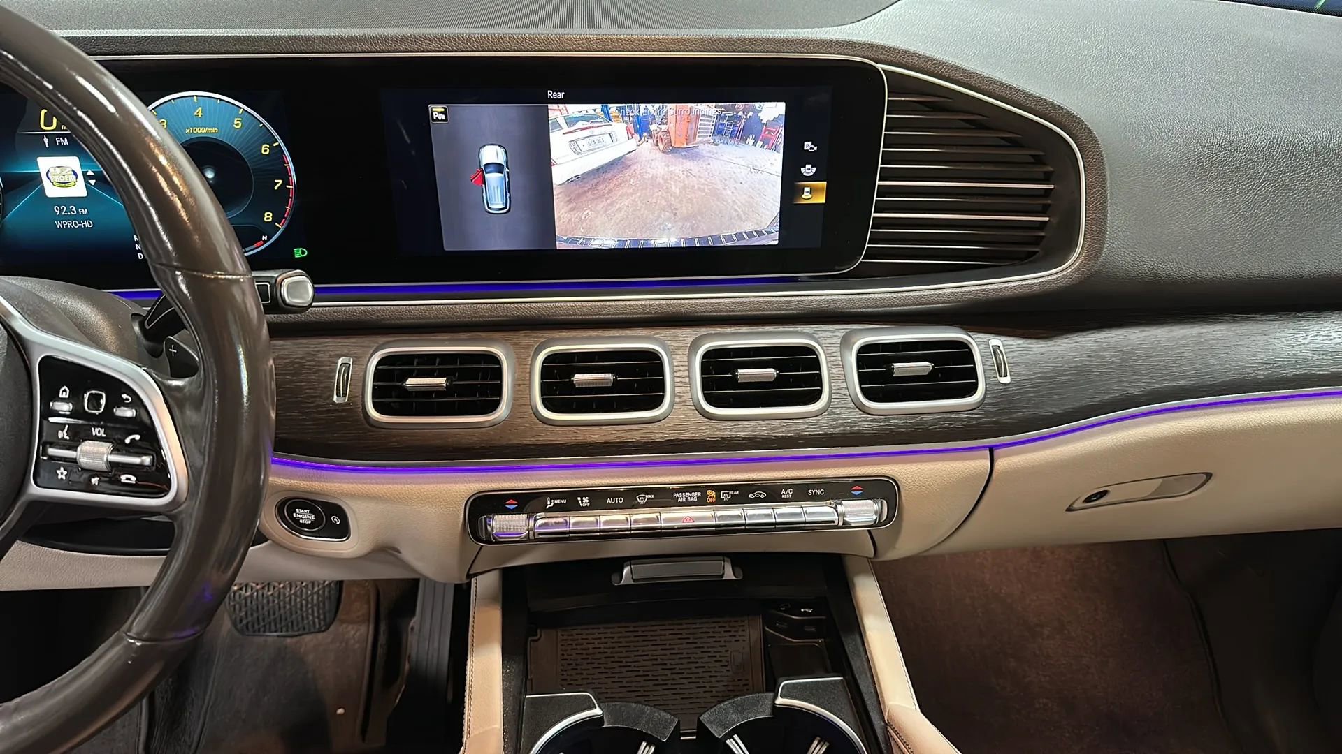 Used 2020 Mercedes-Benz GLE 350 4MATIC image 30