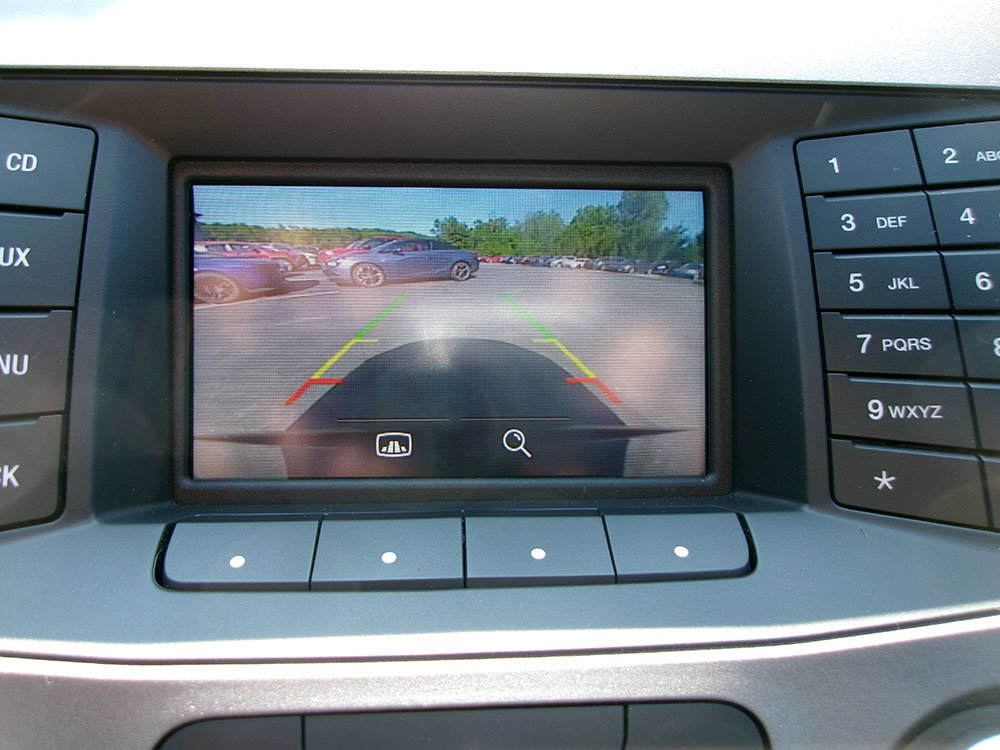 Used 2017 Ford Taurus SEL FWD image 15