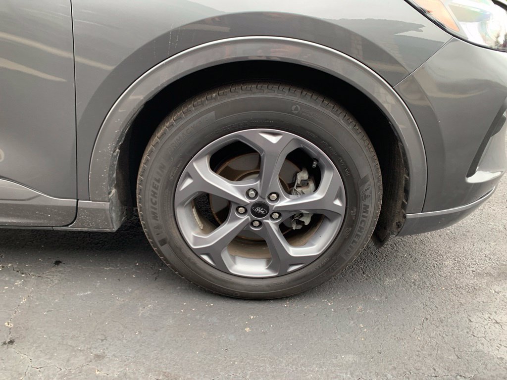 Certified 2023 Ford Escape ST-Line w/ Tech Pack #1 FWD image 18