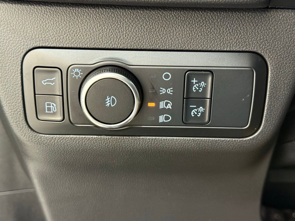 New 2024 Ford Escape SE image 33