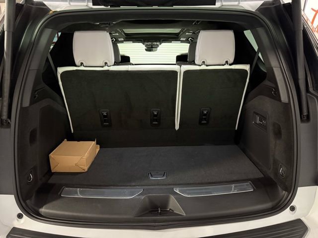 Used 2025 Cadillac Escalade V image 12
