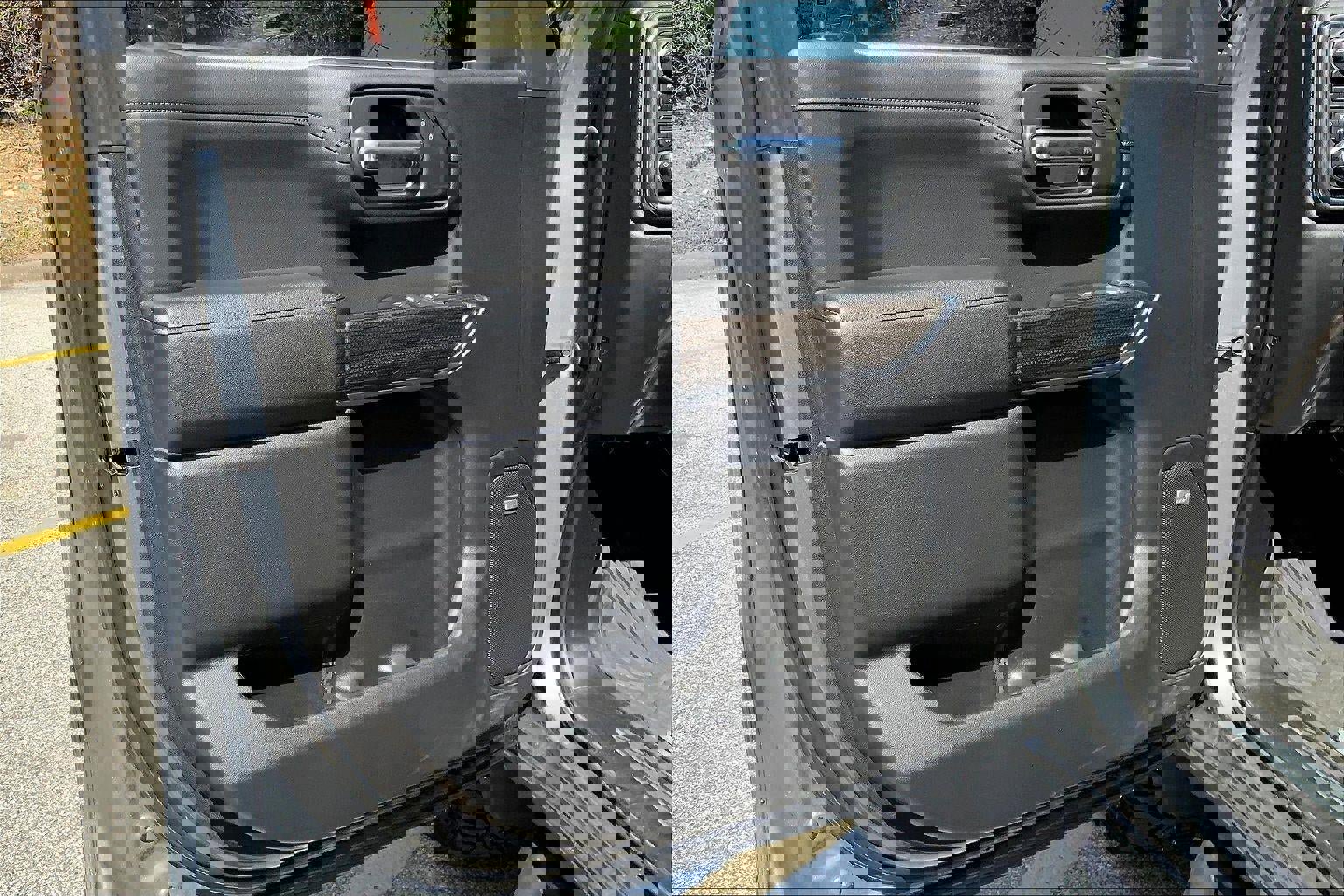 Used 2022 Chevrolet Silverado 1500 LT Trail Boss w/ LT Trail Boss Premium Package image 25