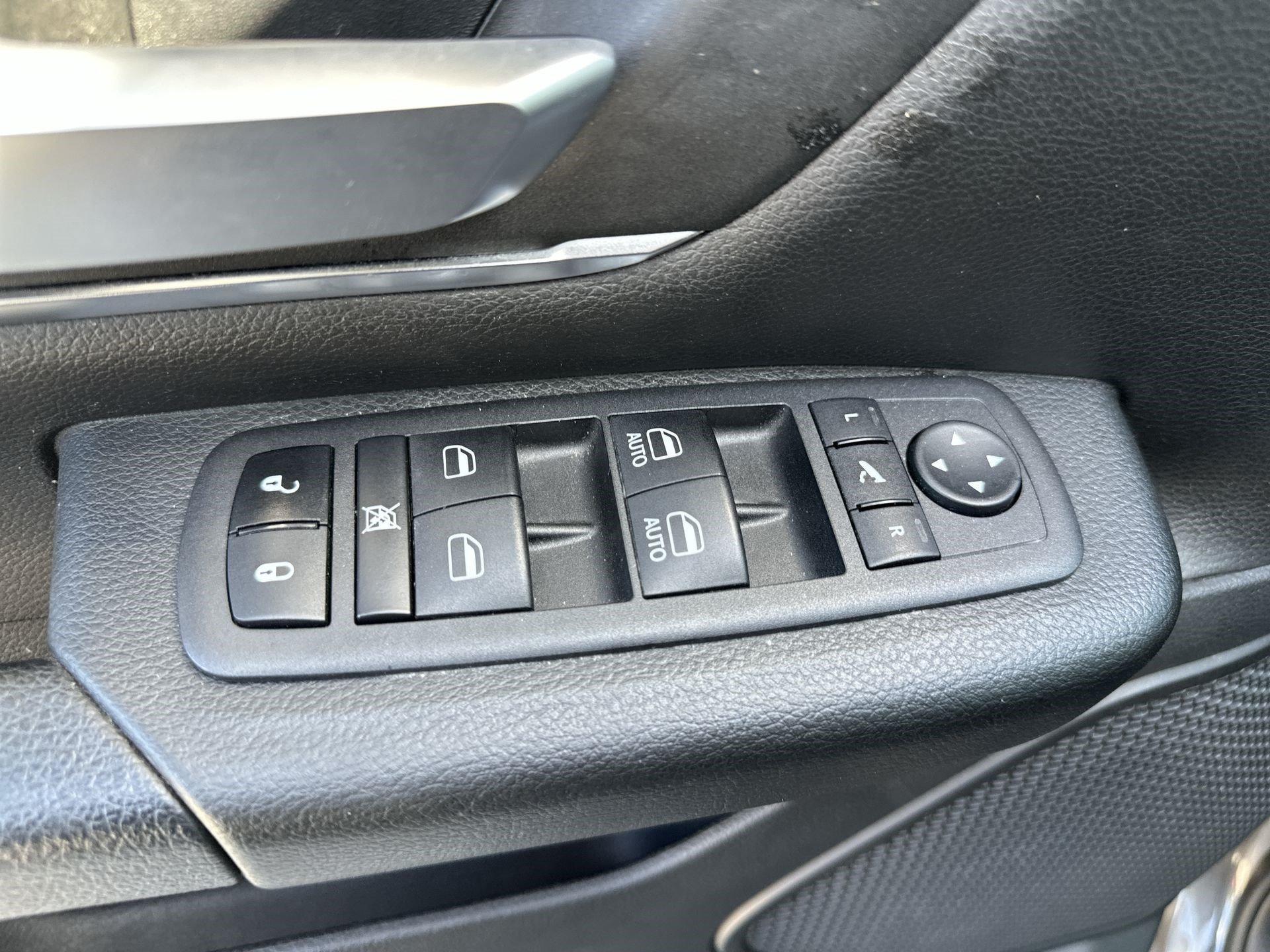Used 2024 RAM 1500 Big Horn RWD image 15