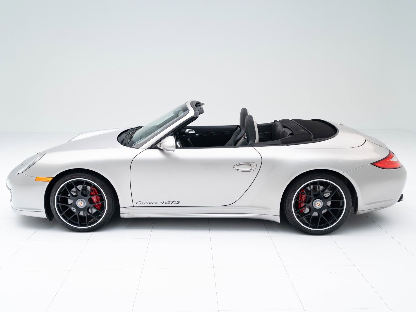 Used 2012 Porsche 911 Carrera 4 GTS image 2