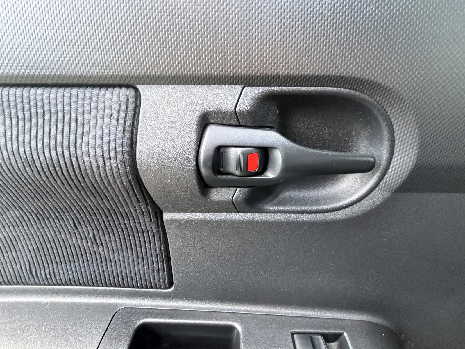 Used 2012 Scion xB FWD image 27