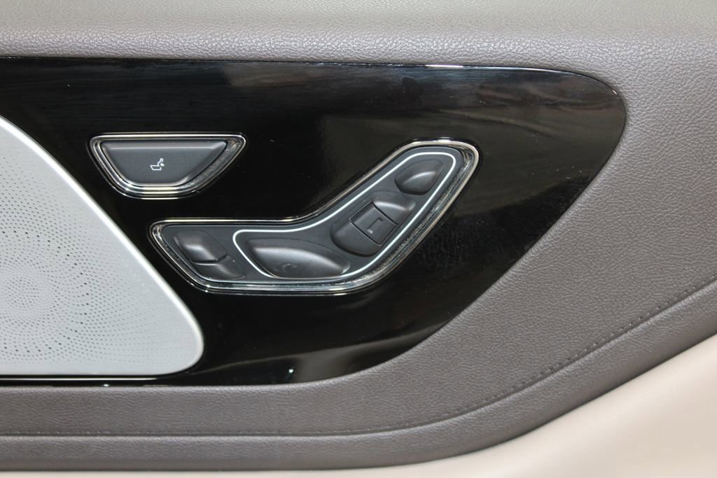 Used 2023 Lincoln Aviator Reserve w/ Equipment Group 201A image 29