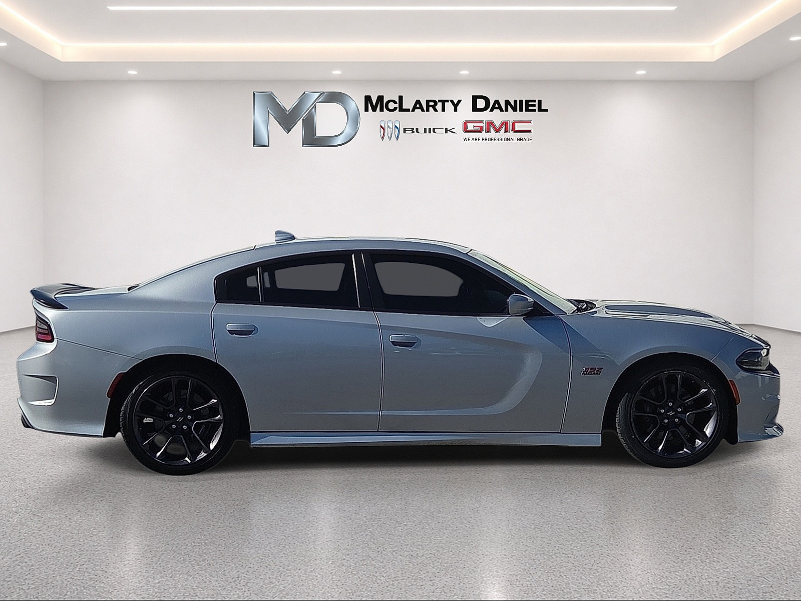 Used 2020 Dodge Charger Scat Pack w/ Plus Group RWD image 15
