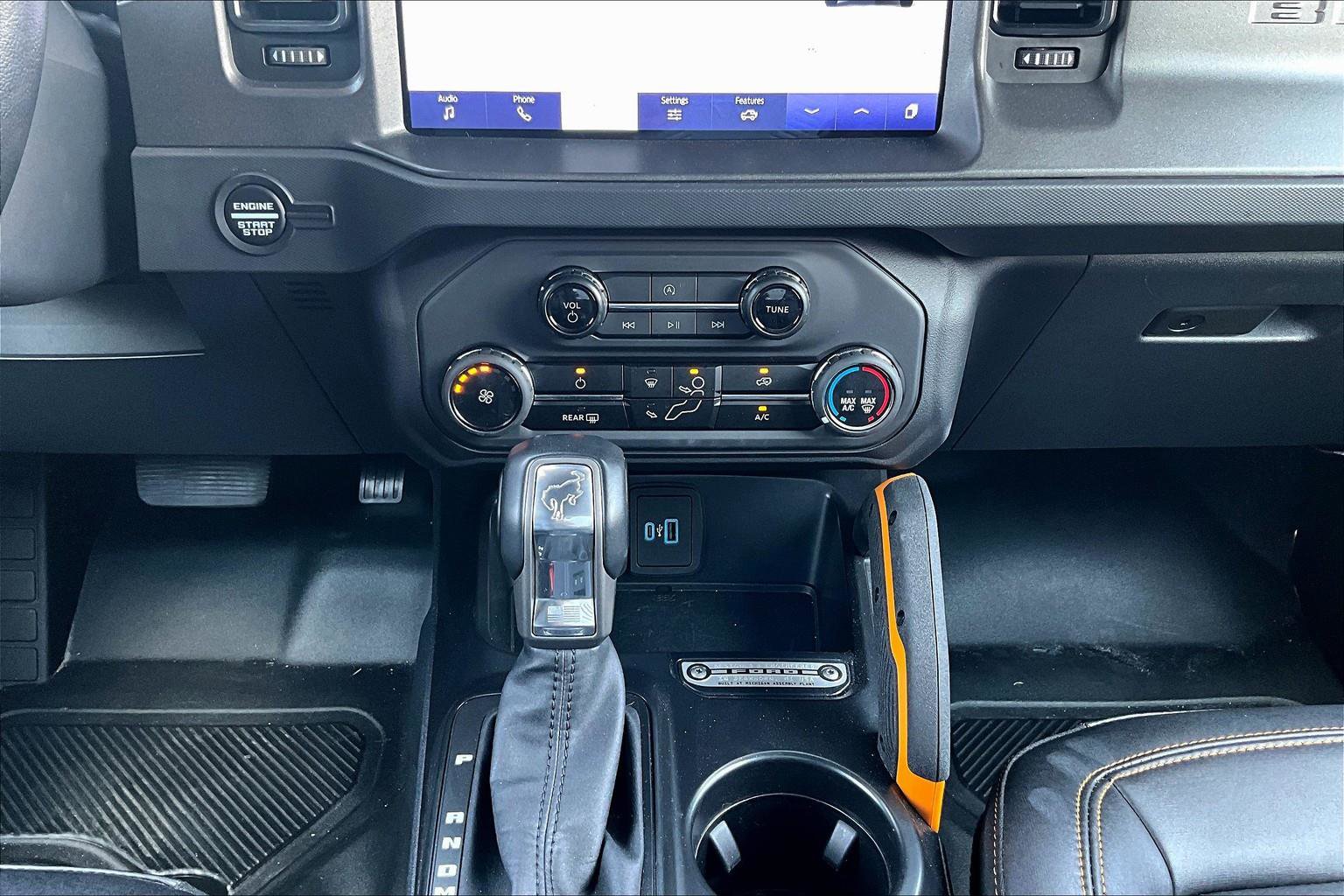 Used 2024 Ford Bronco Badlands image 13