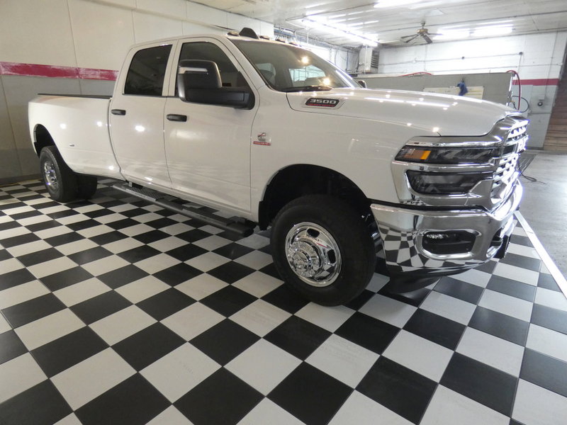 New 2026 RAM 3500 Tradesman image 4