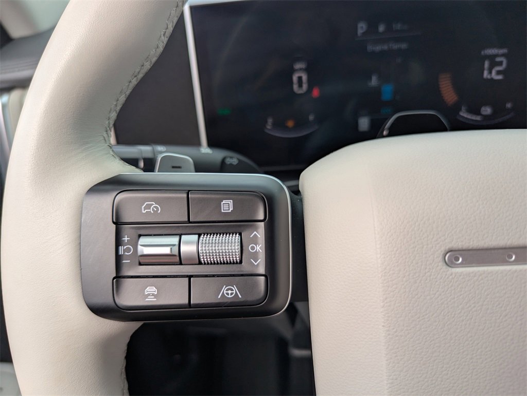 Certified 2025 Hyundai Santa Fe SEL image 20