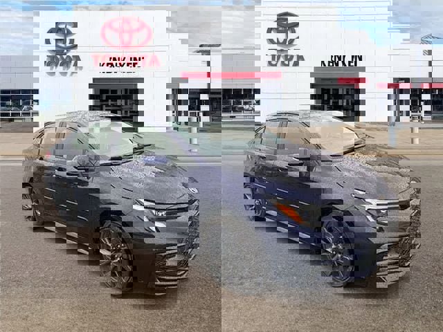 Used 2023 Toyota Corolla SE w/ SE Package image 1