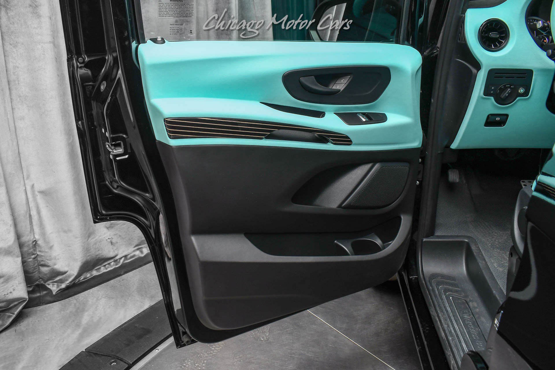 Used 2023 Mercedes-Benz Metris Passenger image 43