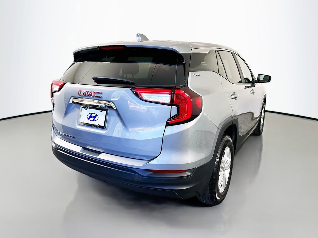 Used 2024 GMC Terrain SLE image 5
