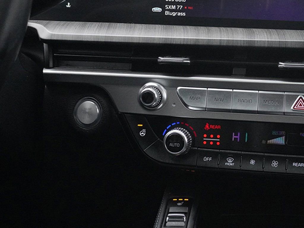 Used 2023 Kia Telluride EX image 52