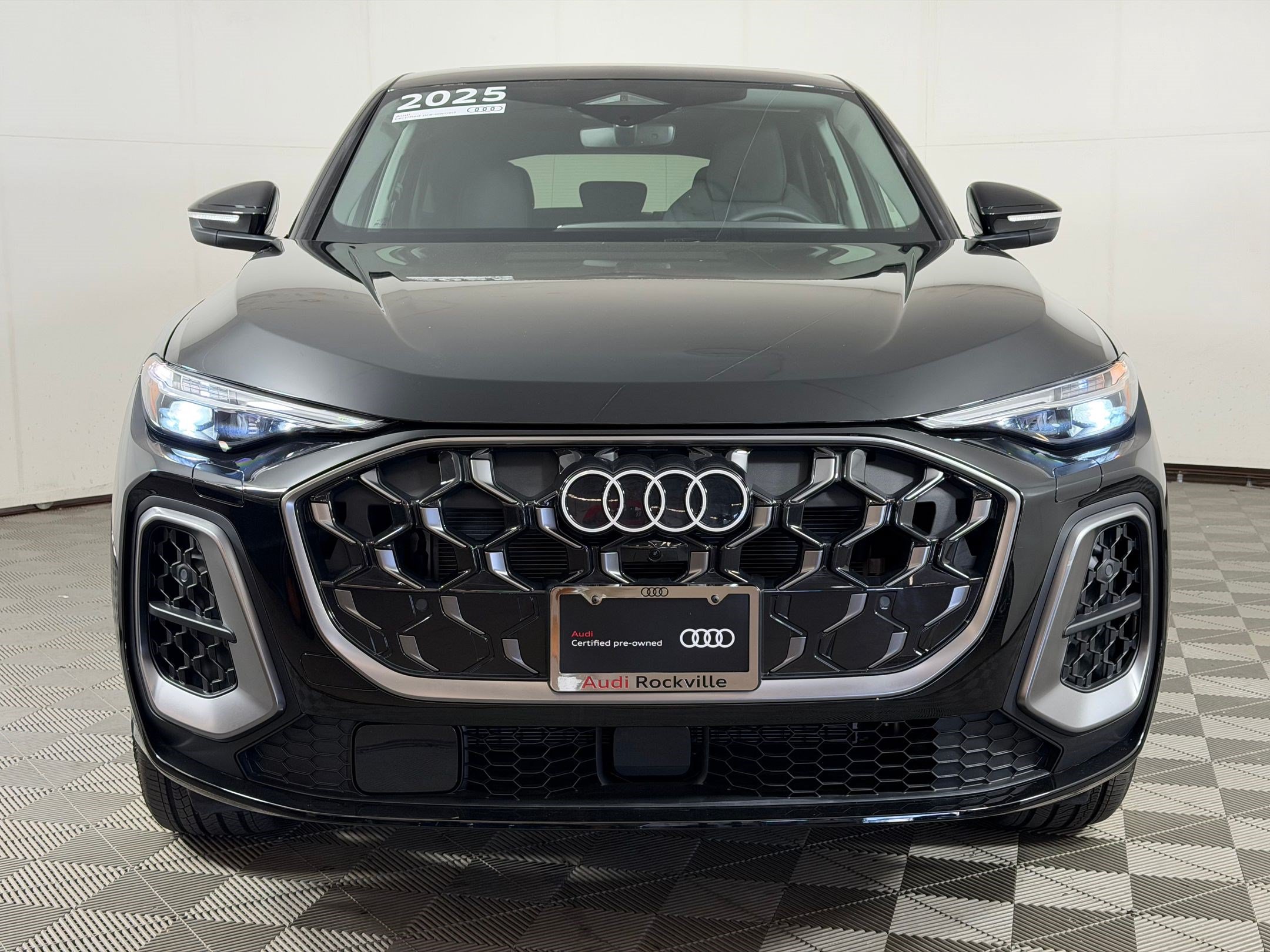 Certified 2025 Audi Q5 Premium Plus w/ Premium Plus AWD/4WD image 6