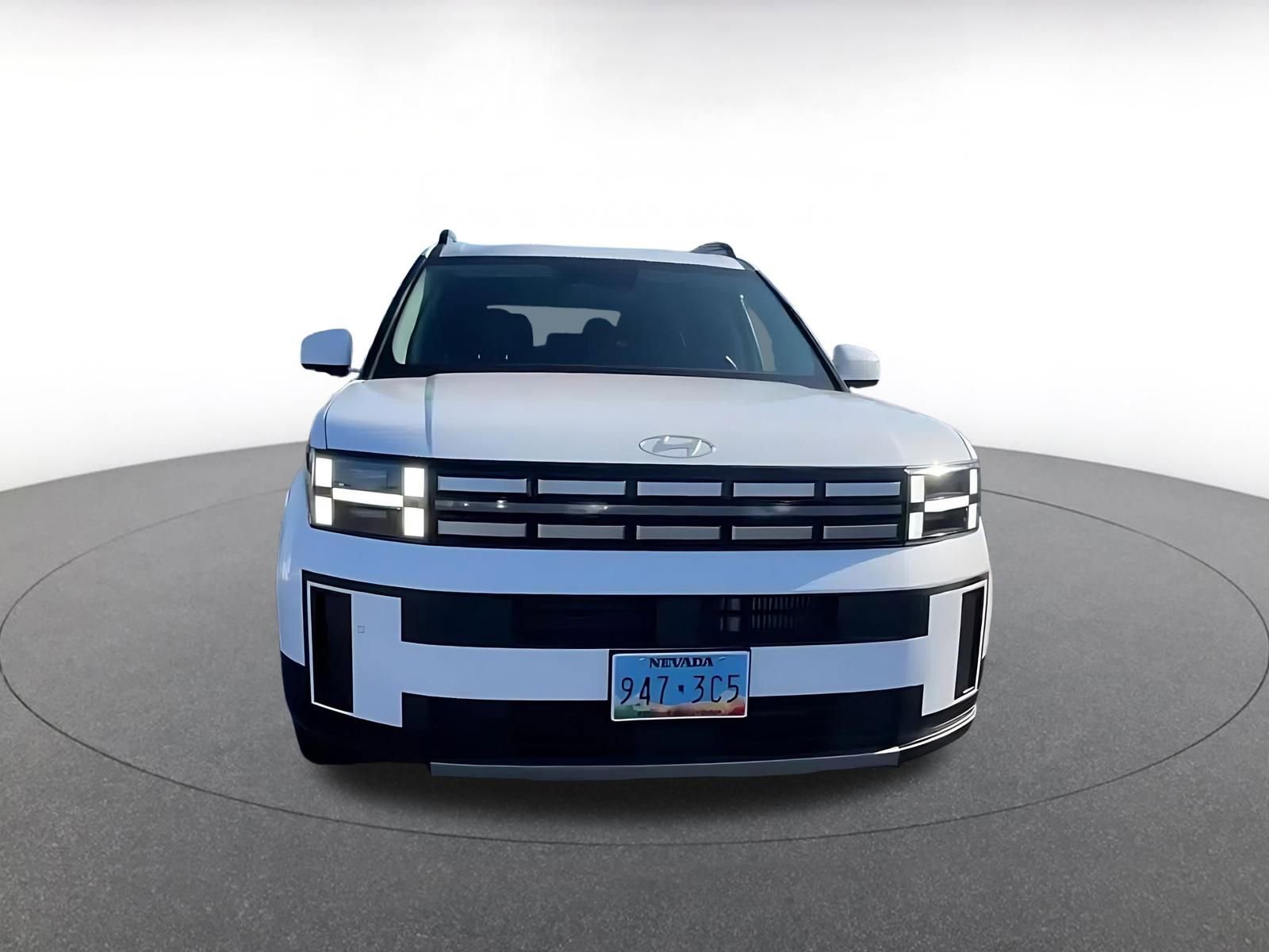 Used 2025 Hyundai Santa Fe SEL image 4