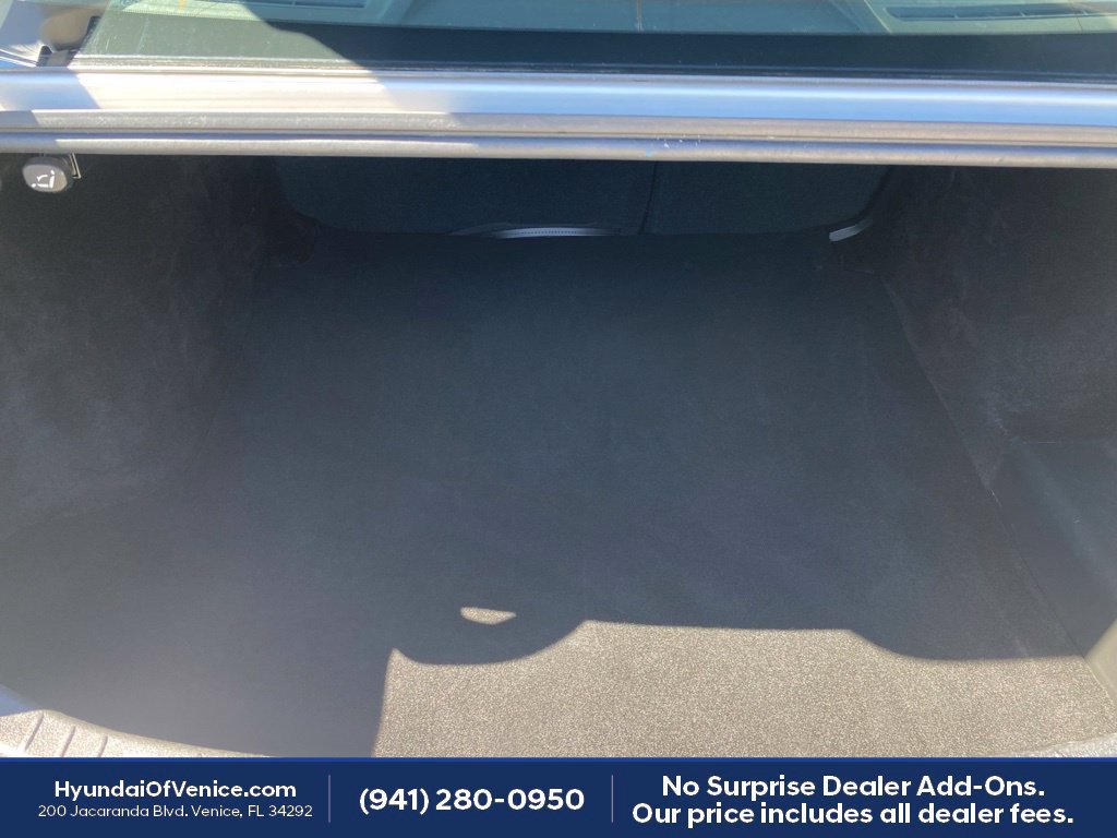 Used 2024 MAZDA MAZDA3 s FWD image 19