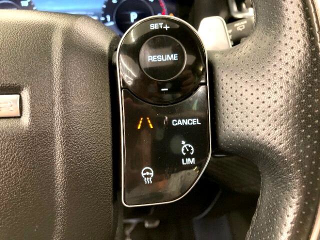 Used 2018 Land Rover Range Rover Velar R-Dynamic SE image 32
