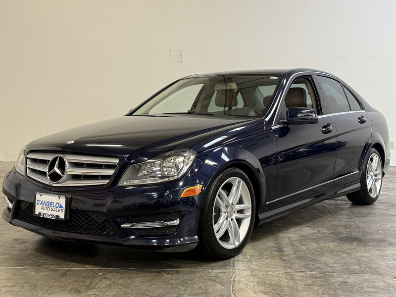 Used 2013 Mercedes-Benz C 250 Sedan image 3