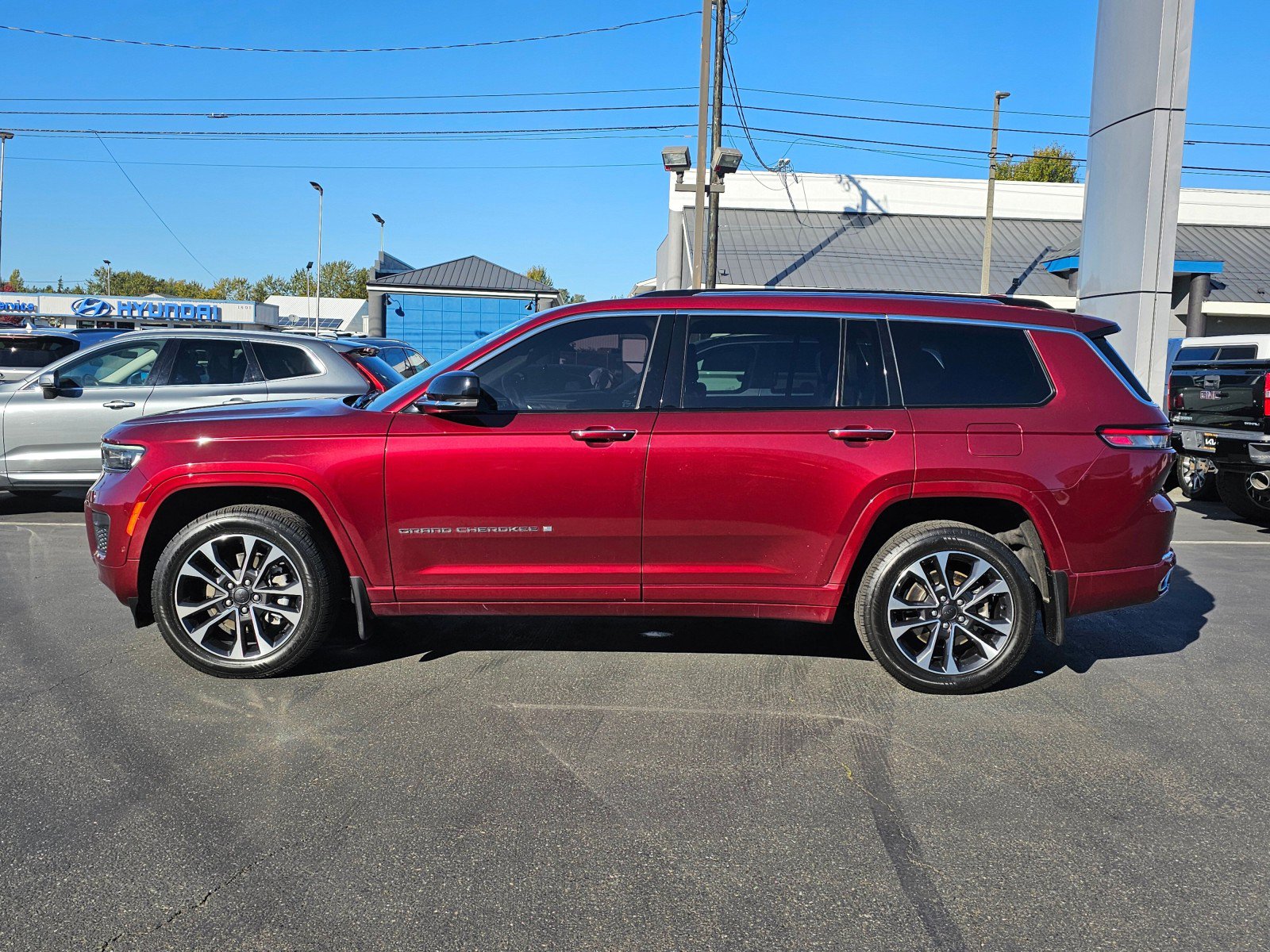 Used 2021 Jeep Grand Cherokee L Overland w/ MOPAR Finishing Package image 6