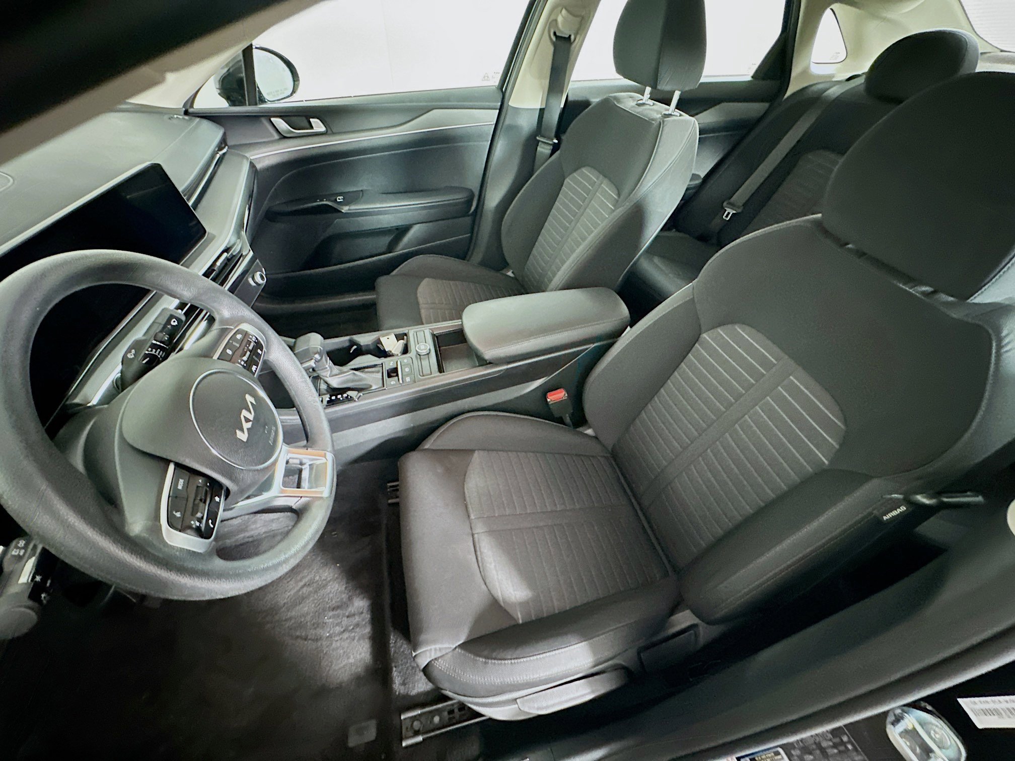 Used 2025 Kia K5 LXS image 13