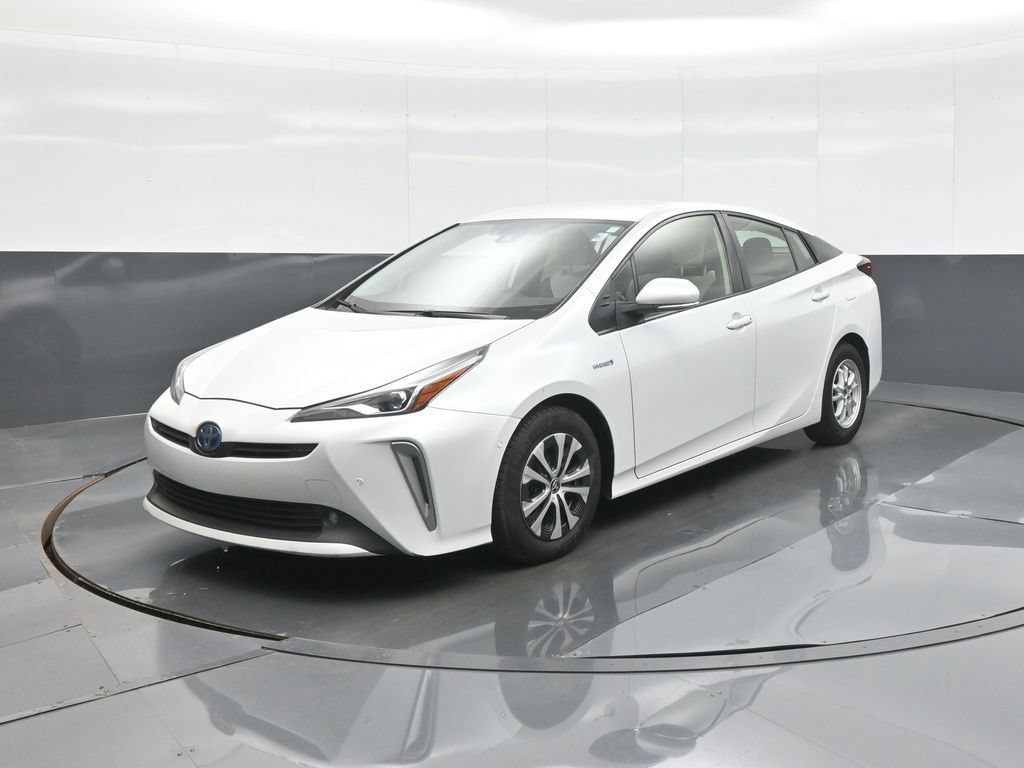 Certified 2022 Toyota Prius XLE w/ Advanced Technology Package AWD/4WD image 3