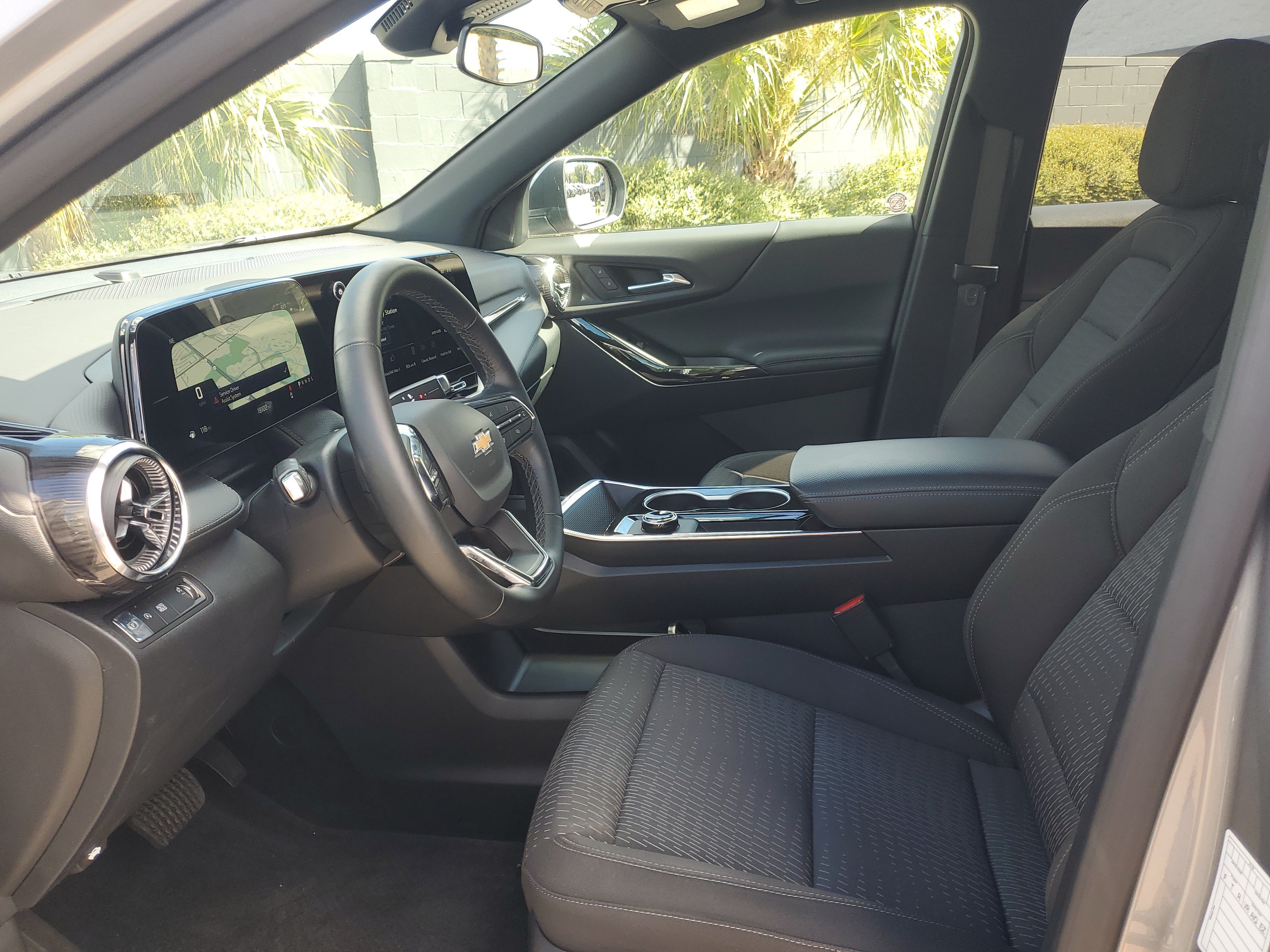 Used 2026 Chevrolet Equinox LT FWD image 14